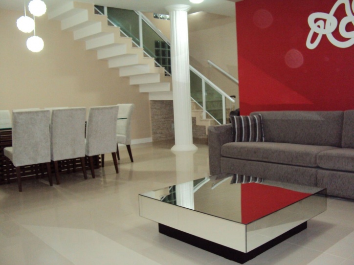 Casa à venda com 4 quartos, 220m² - Foto 3