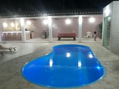 Casa à venda com 4 quartos, 220m² - Foto 14