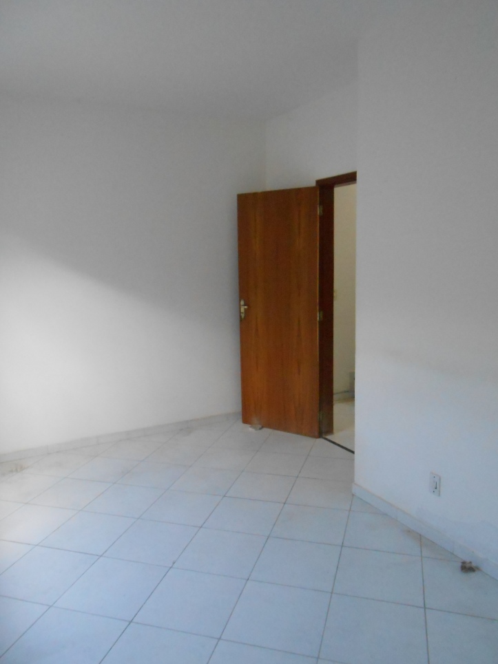 Casa à venda com 3 quartos, 110m² - Foto 8