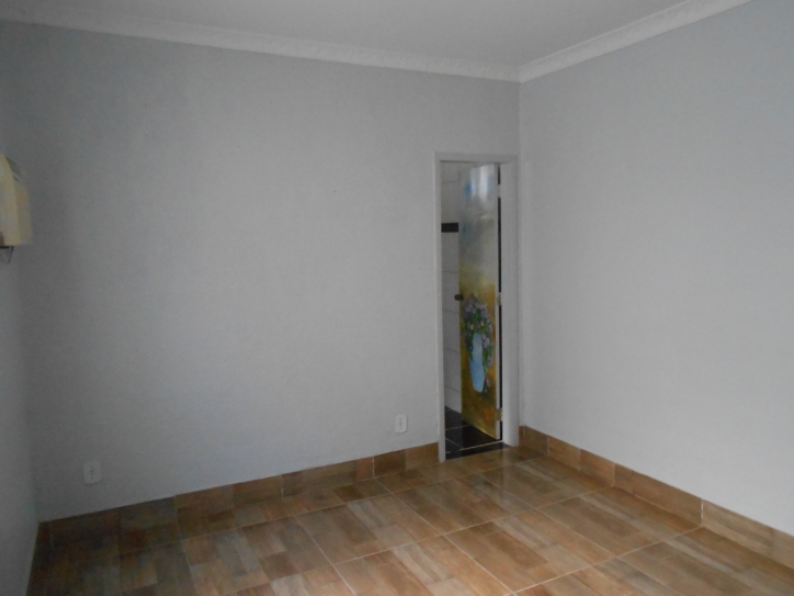 Casa à venda com 4 quartos, 120m² - Foto 4