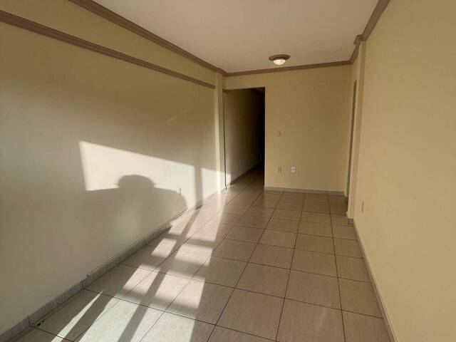 #329 - Apartamento para Locação em São Pedro da Aldeia - RJ - 3